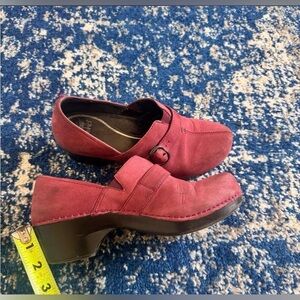 Dansko Burgundy Suede Heeled Clogs Size 38 USA 7.5-8